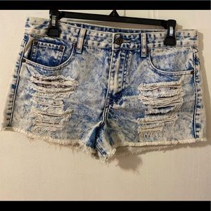 Ripped denim shorts